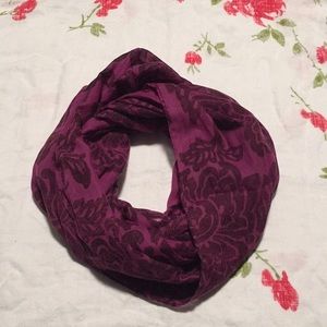 Maroon design scarf